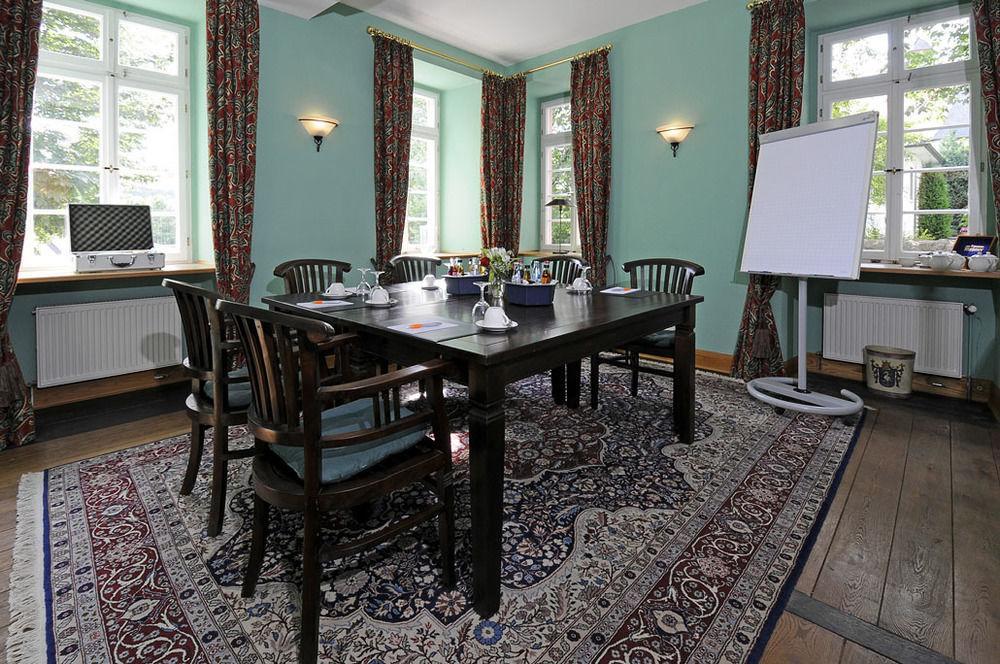Herrenhaus Von Loew باد نوهايم المظهر الخارجي الصورة