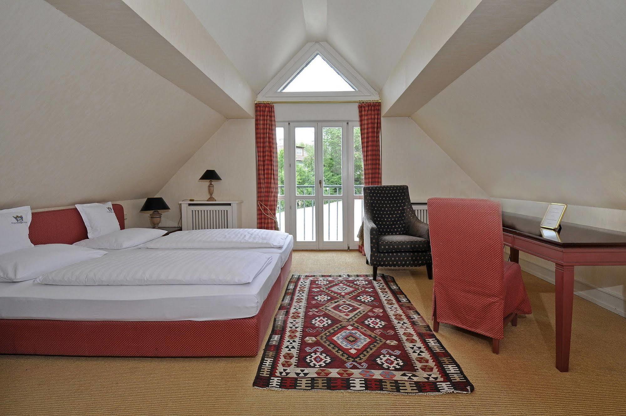 Herrenhaus Von Loew باد نوهايم المظهر الخارجي الصورة