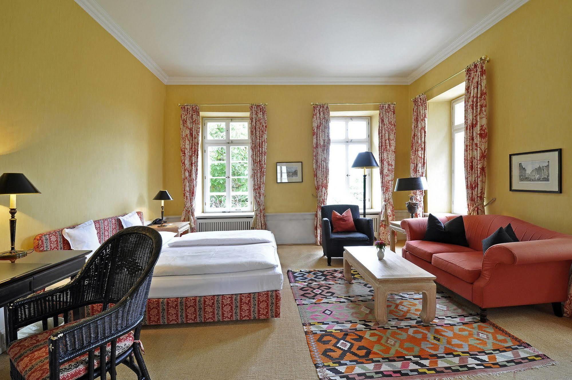 Herrenhaus Von Loew باد نوهايم المظهر الخارجي الصورة