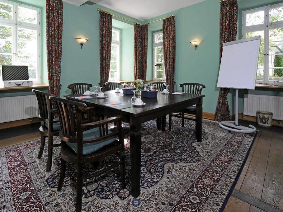Herrenhaus Von Loew باد نوهايم المظهر الخارجي الصورة